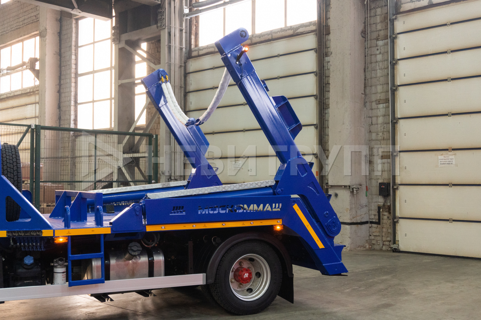 DONGFENG Z80S Бункеровоз / Мультилифт