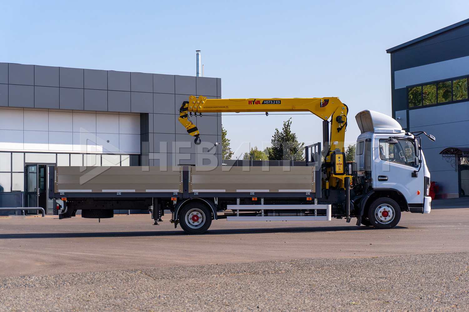 DONGFENG C80L Бортовой с КМУ